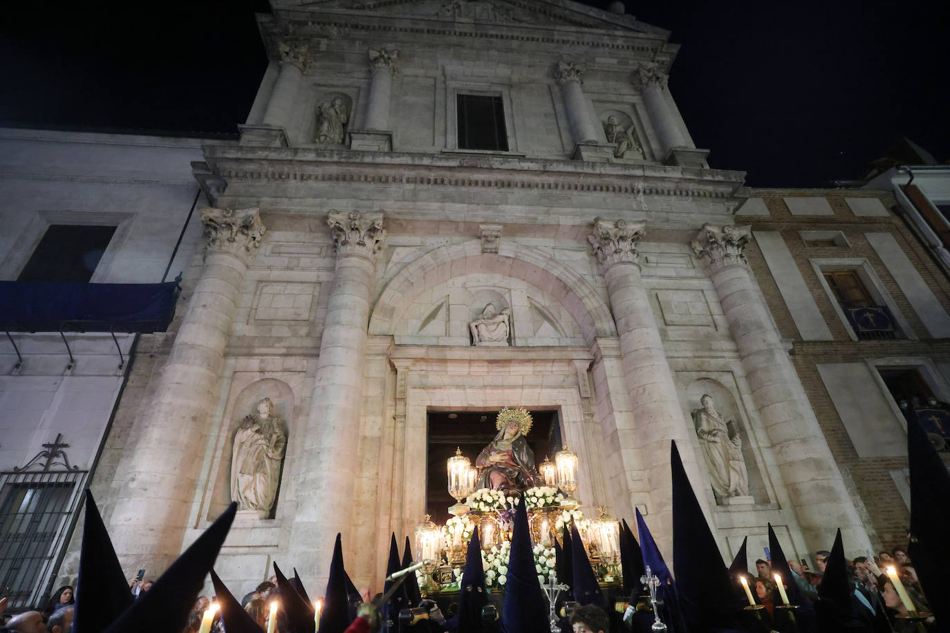 Fotos: Procesión De Regla de la Ilustre cofradía Penitencial de Nuestra Señora de las Angustias-Sacrificio y Penitencia