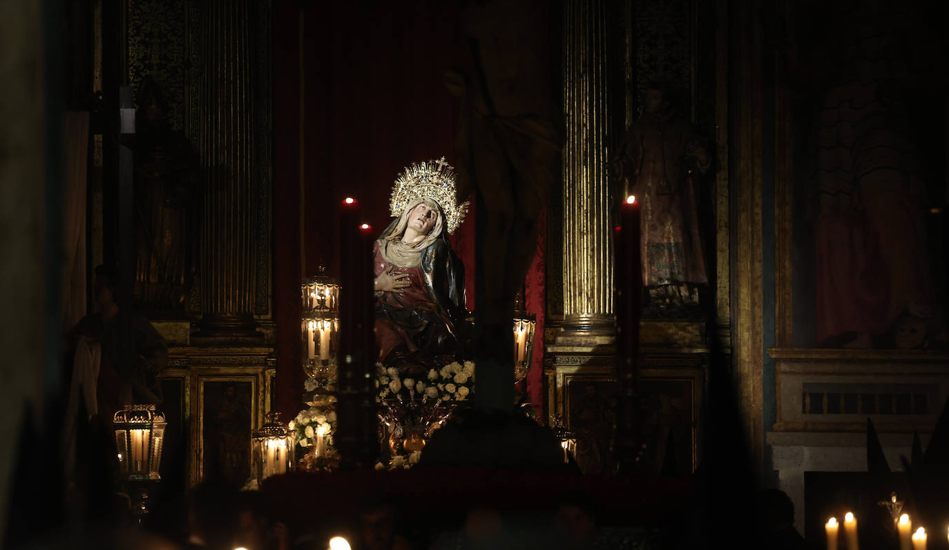 Fotos: Procesión De Regla de la Ilustre cofradía Penitencial de Nuestra Señora de las Angustias-Sacrificio y Penitencia