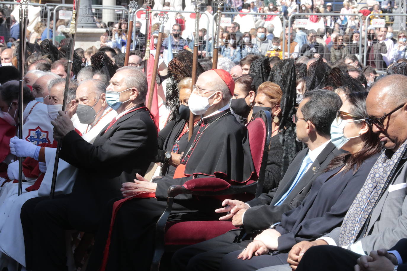 Fotos: Sermón de las Siete Palabras en Valladolid durante la jornada de Viernes Santo (2/2)