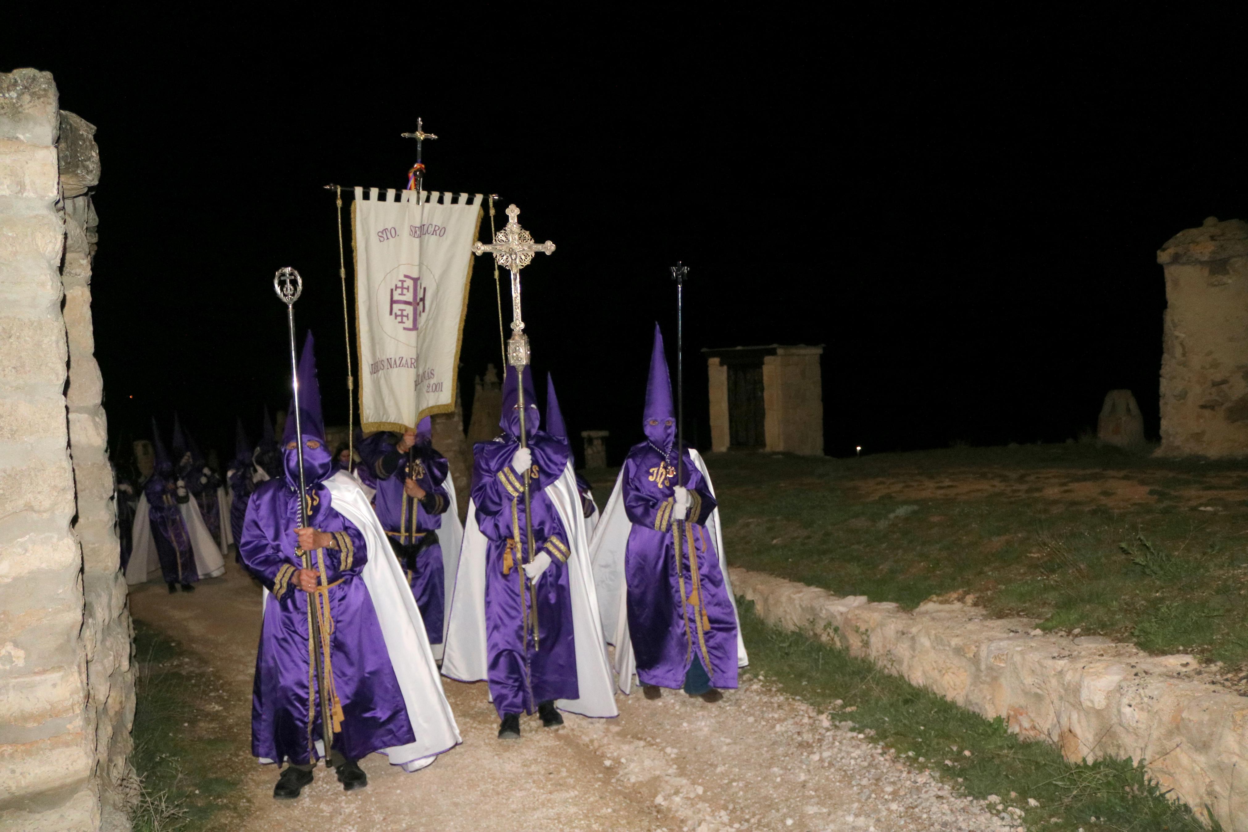 Los Nazarenos de Baltanás organizaron el XXII Vía Crucis del Silencio en el que también participaron los Hermanos de Palencia