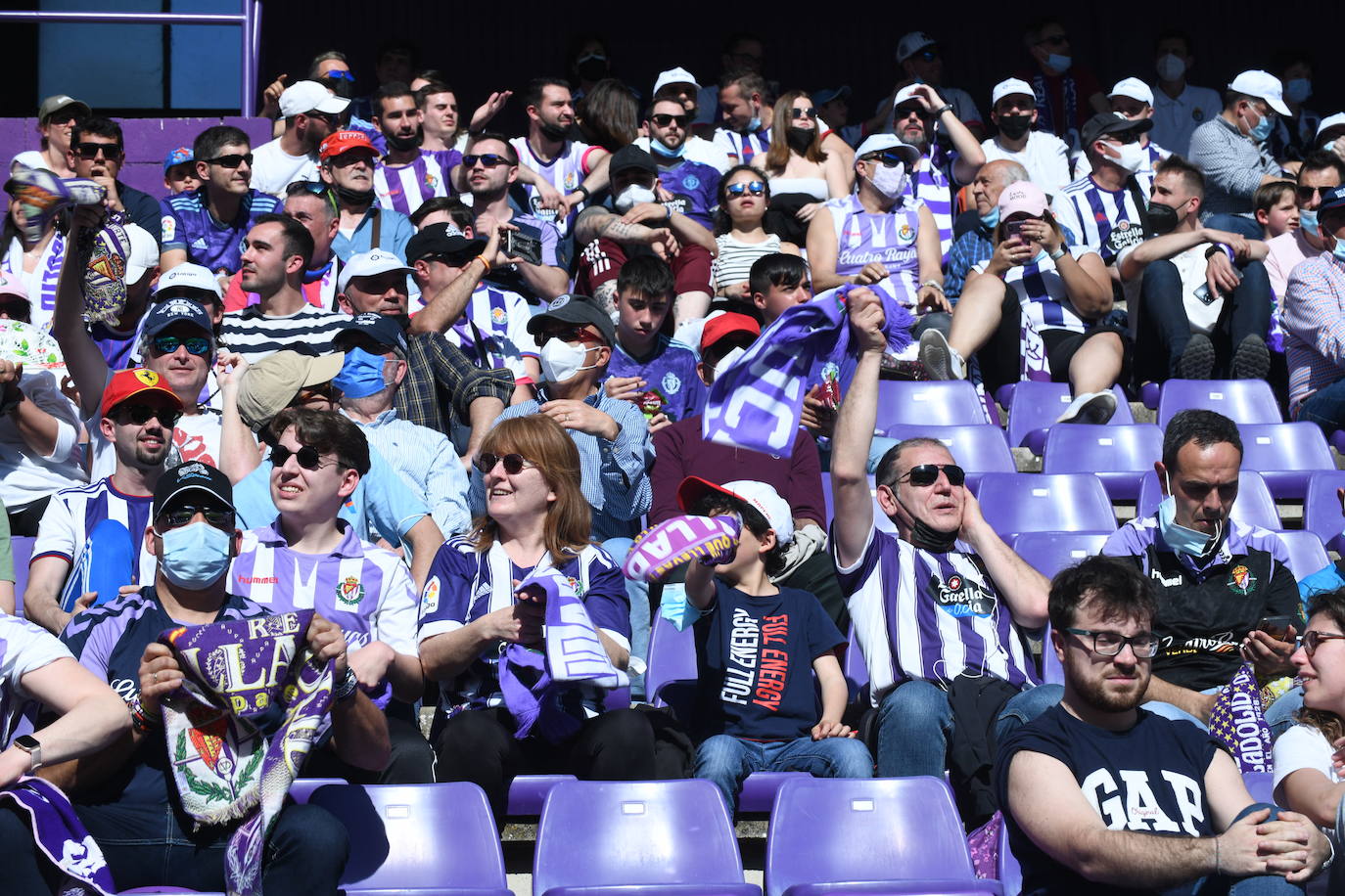 Fotos: Búscate en la grada del Real Valladolid-Almería (6/9)