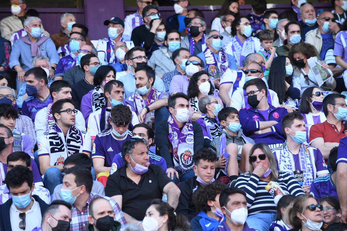 Fotos: Búscate en la grada del Real Valladolid-Almería (8/9)