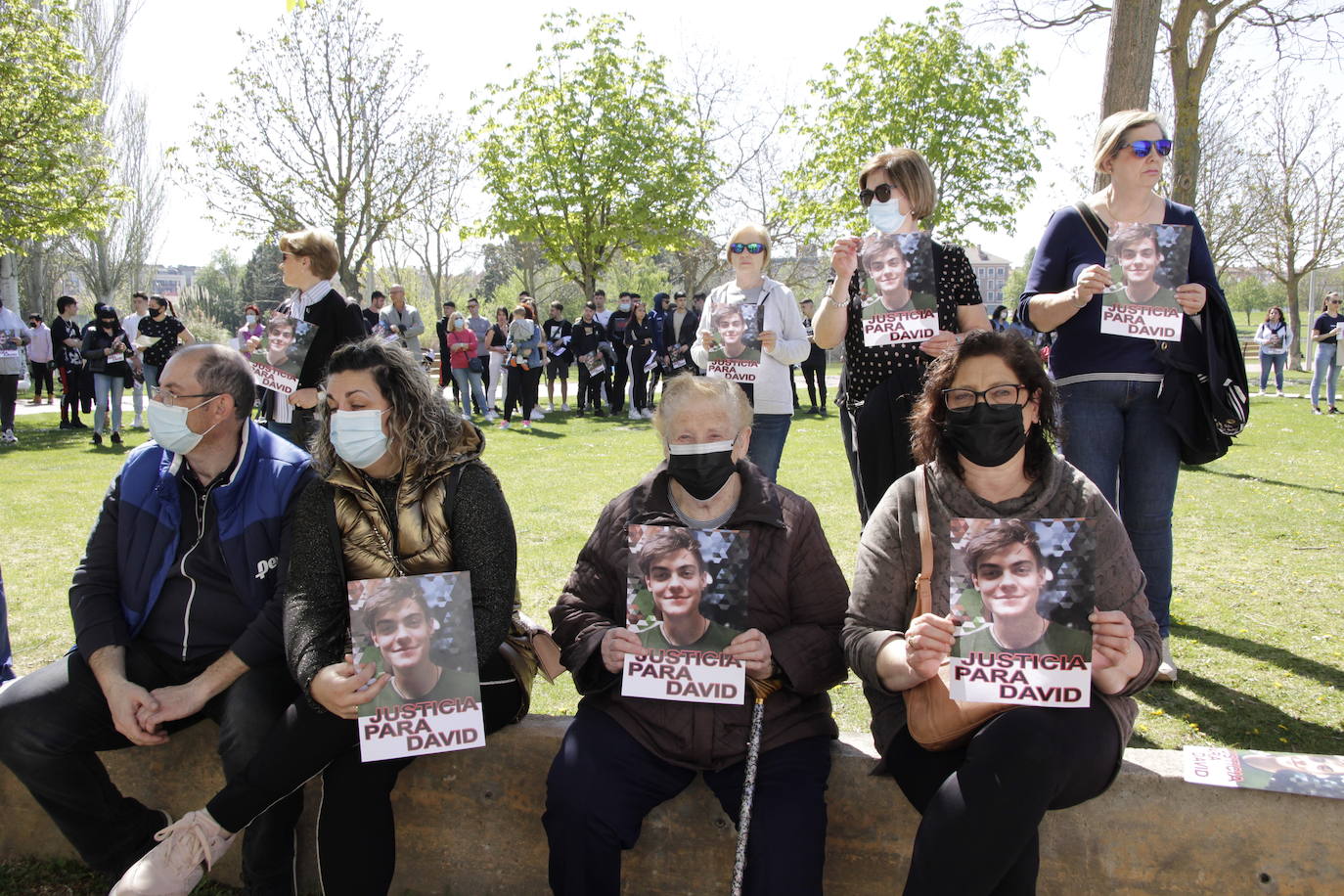 Fotos: Concentración en Laguna de Duero en el segundo aniversario de la muerte de David