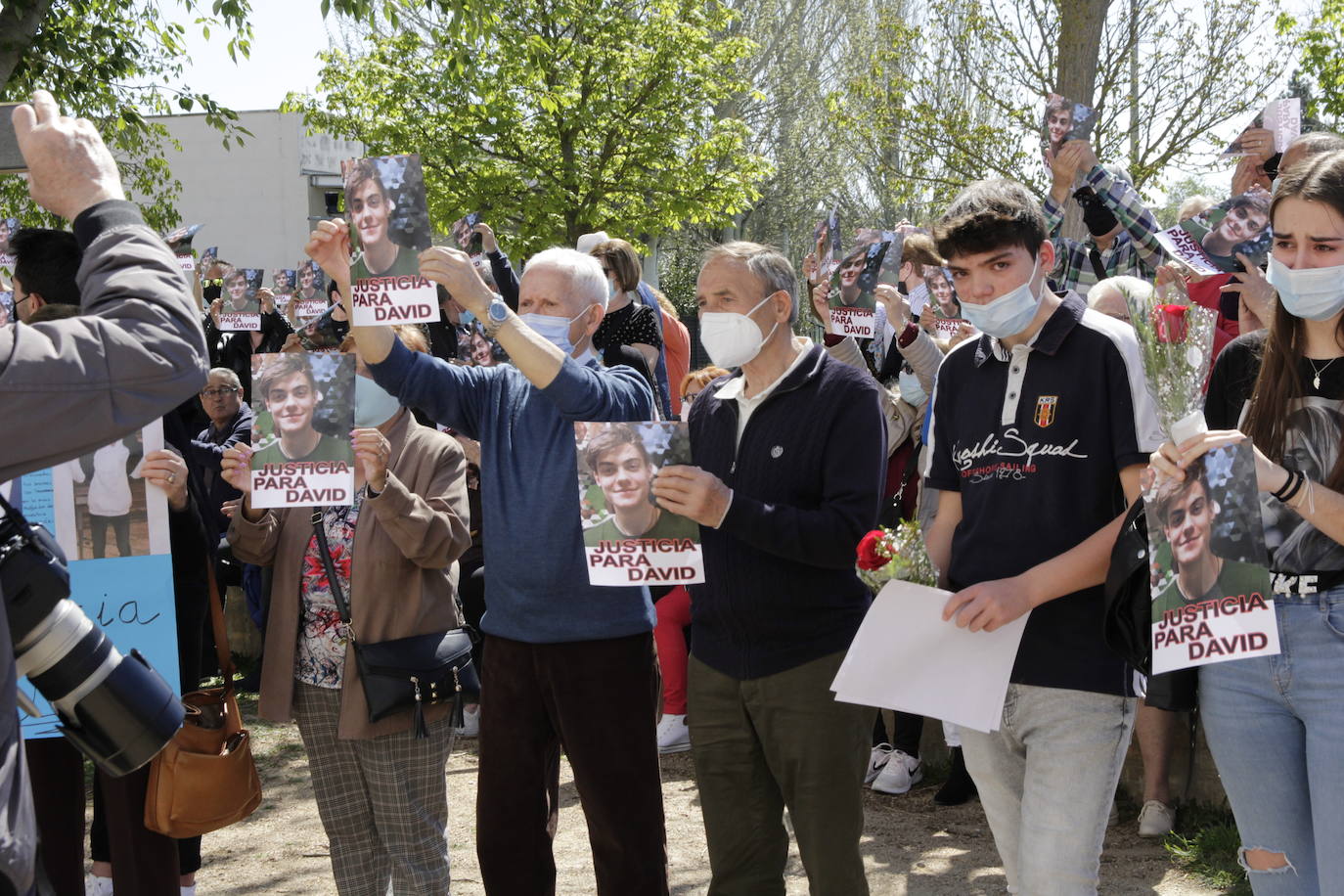 Fotos: Concentración en Laguna de Duero en el segundo aniversario de la muerte de David