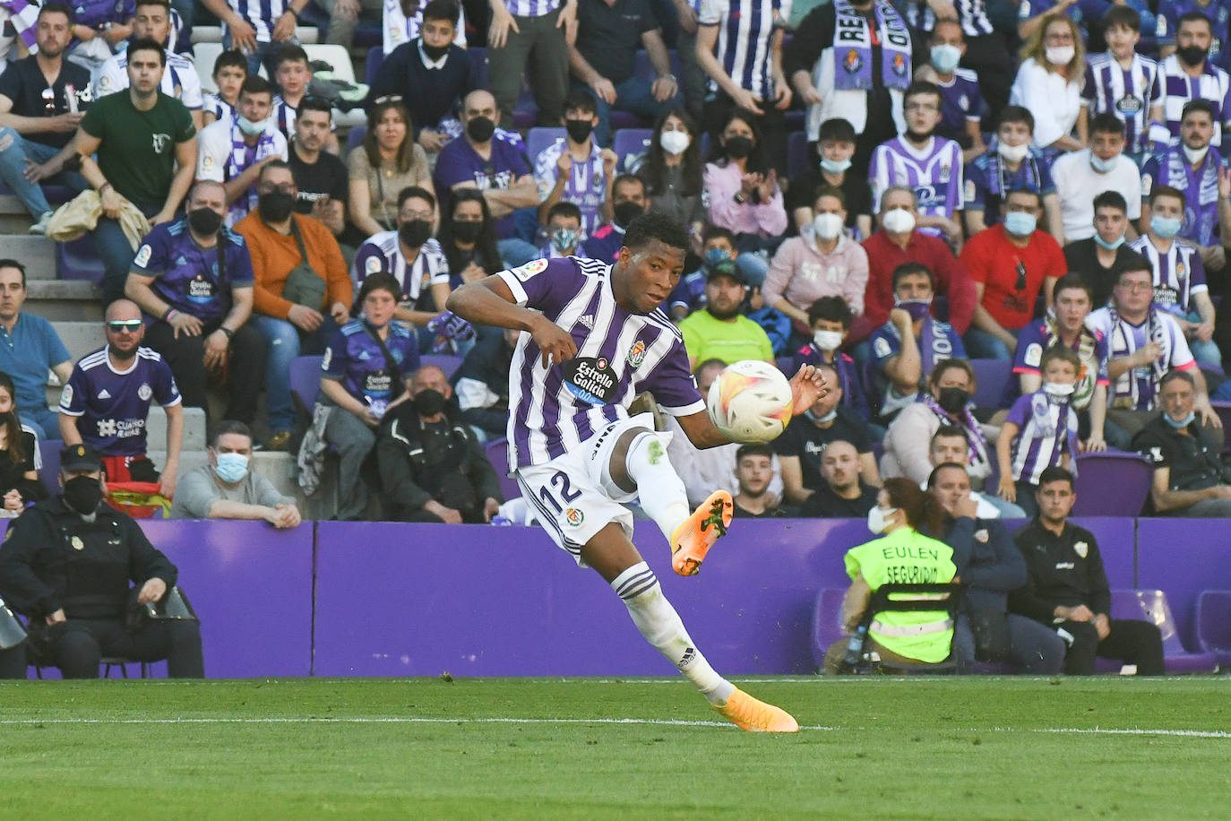 Partido entre el Valladolid y el Almería disputado en el José Zorrilla.