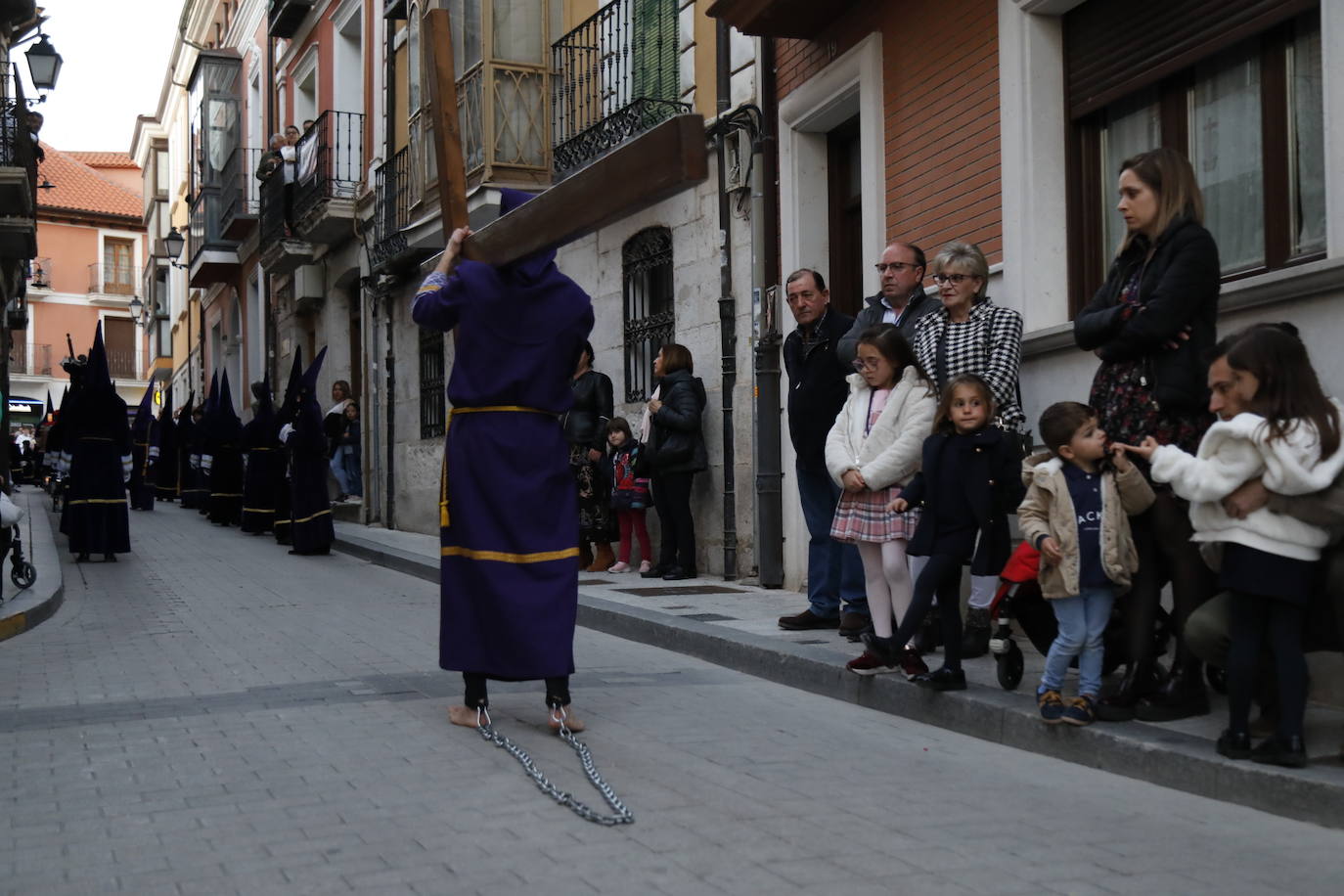 Fotos: Procesión General del Viernes Santo en Peñafiel (2/5)
