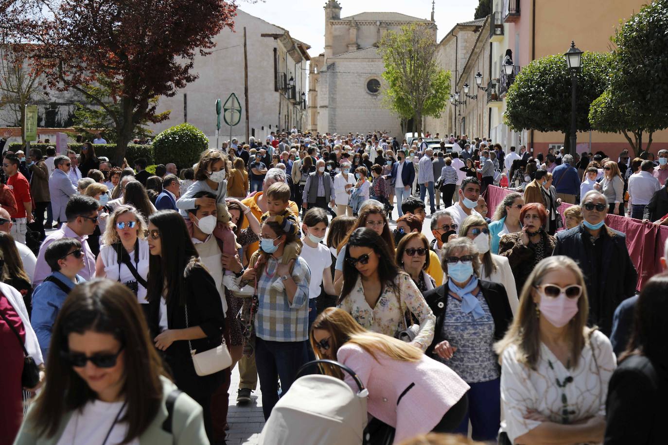 Fotos: Bajada del ángel en Peñafiel (2/2)