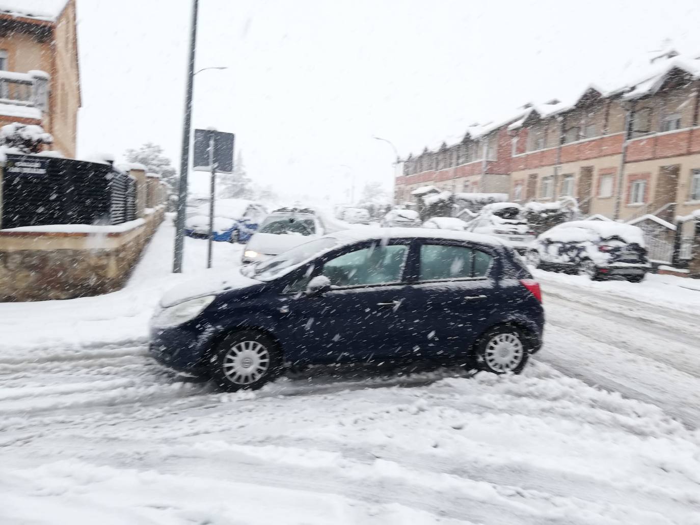 Fotos: La localidad segoviana de Palazuelos de Eresma amanece cubierta de nieve