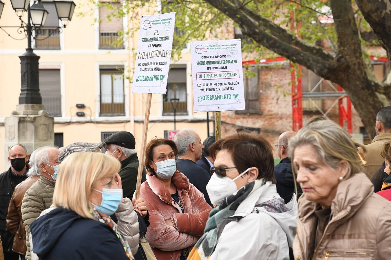 Fotos: Manifestación en Valladolid para exigir que se retome el proyecto de soterramiento