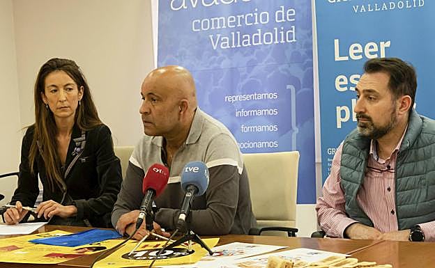 Así será el Día del Libro en Valladolid: 26 puestos en la plaza de España, descuentos y pasteles gratis