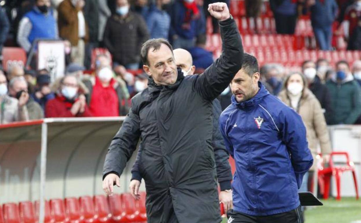 Joseba Etxeberria, durante un partido del Mirandés. 