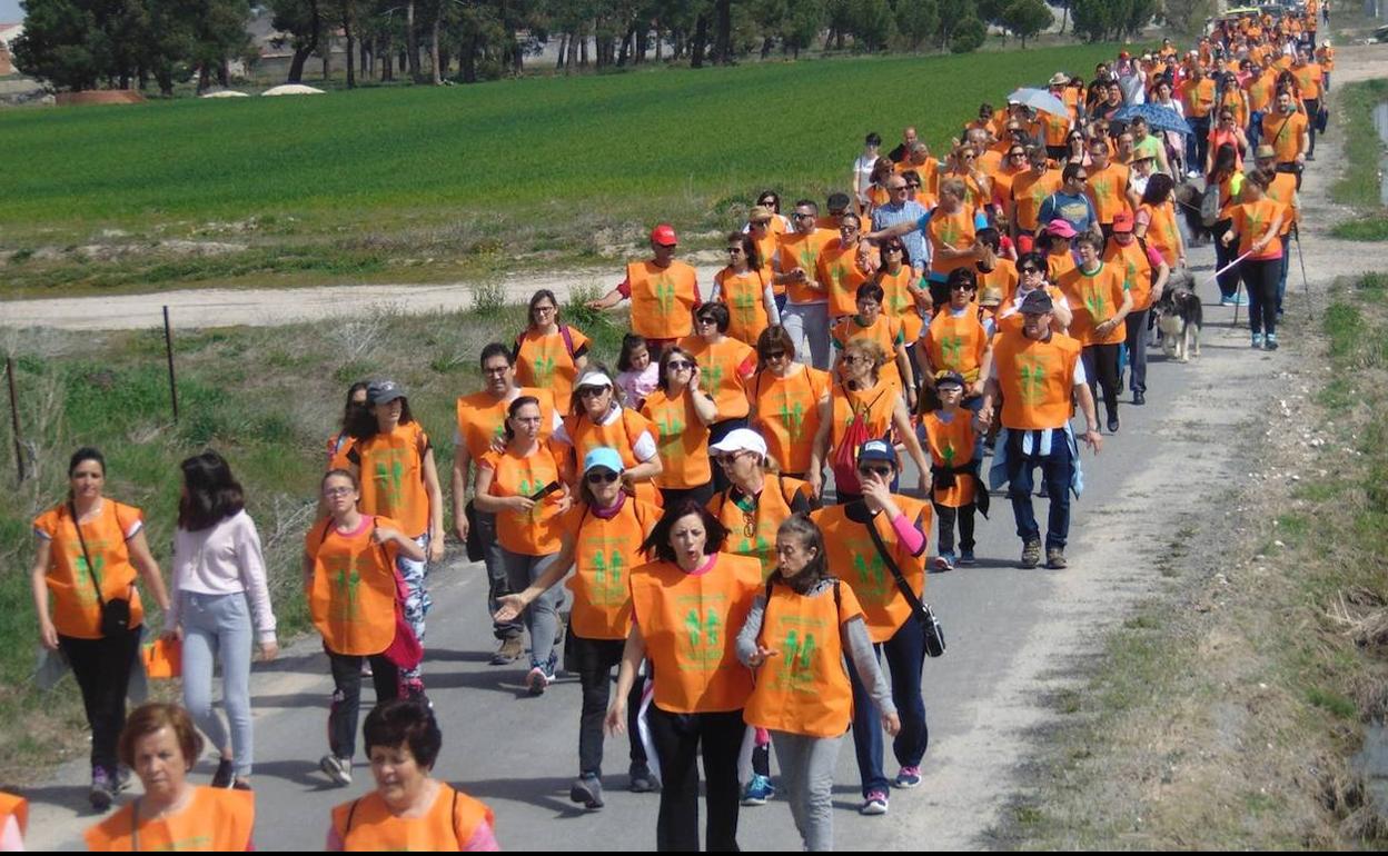 Imagen de una marcha solidaria de la Comunidad de San Benito de Gallegos celebrada anteriormente.