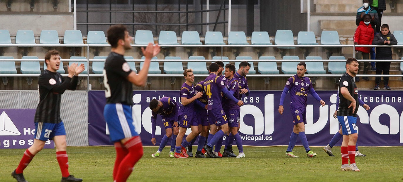 Palencia Cristo Atlético 2 - 0 UD Llanera