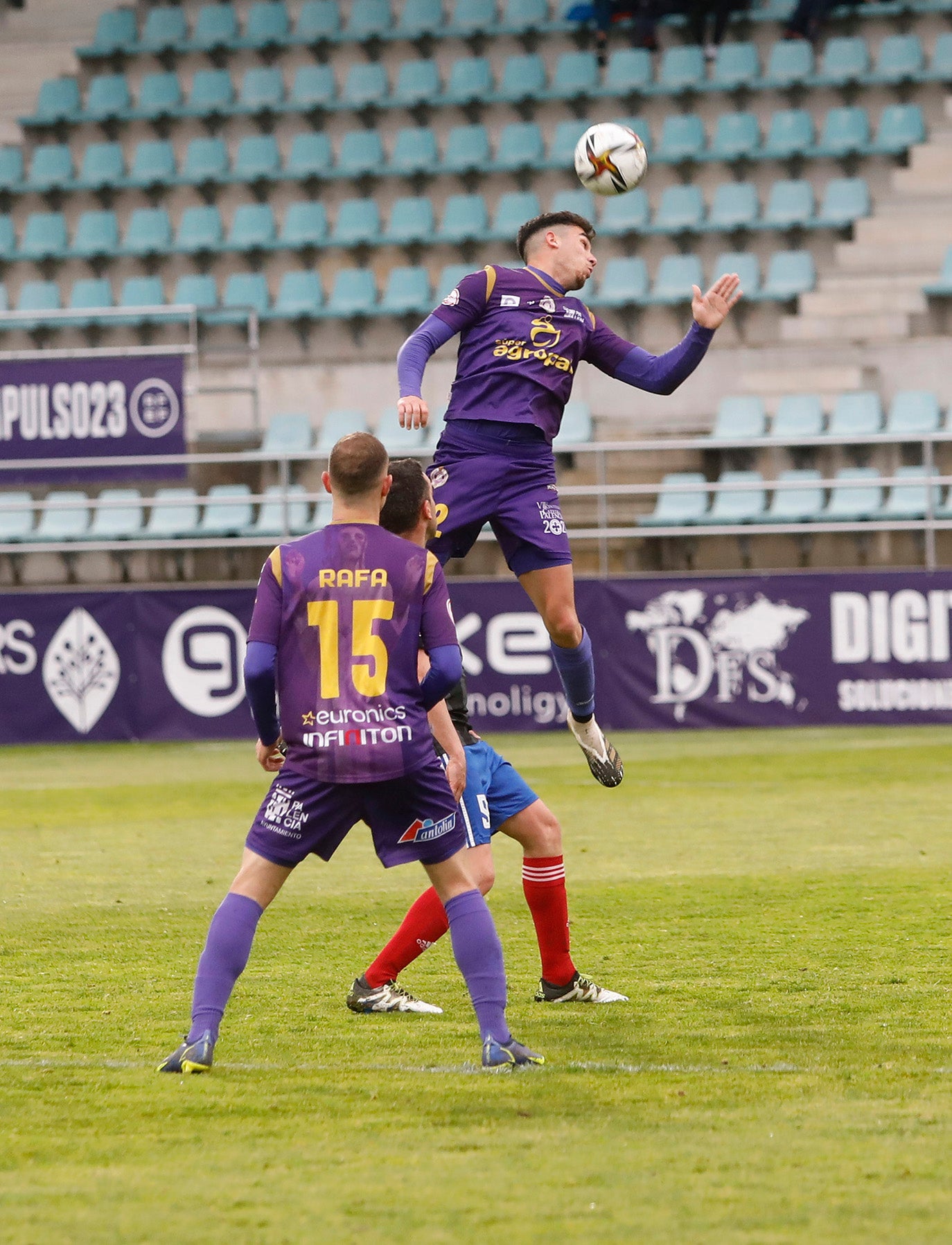 Palencia Cristo Atlético 2 - 0 UD Llanera