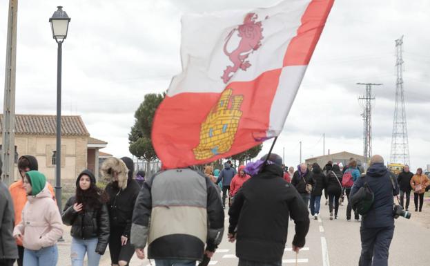 Pollán plantea repensar Villalar, que para García-Gallardo está «secuestrado» por la izquierda