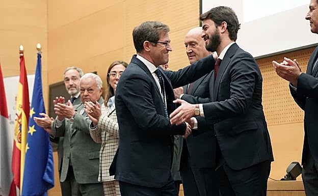 Juan García-Gallardo, en la toma de posesión de los nuevos secretarios generales. 