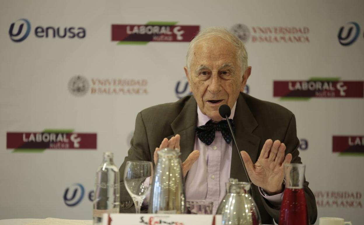 Inocencio Arias, en un momento de su intervención en Salamanca.