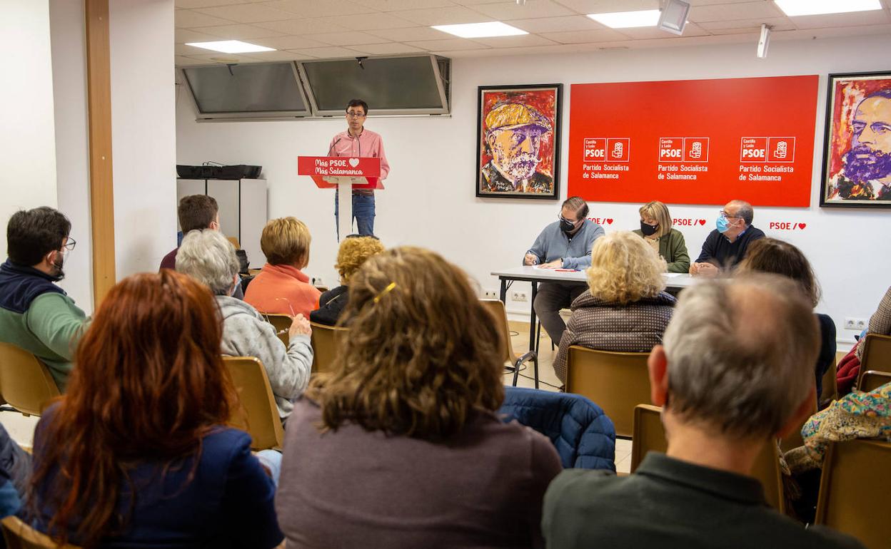 José Luis Mateos, durante la asamblea.