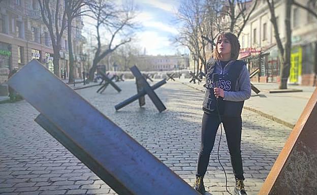 Imagen principal - «Me impactaron los muertos, pero más cómo los vecinos recogían cadáveres o limpiaban la sangre»