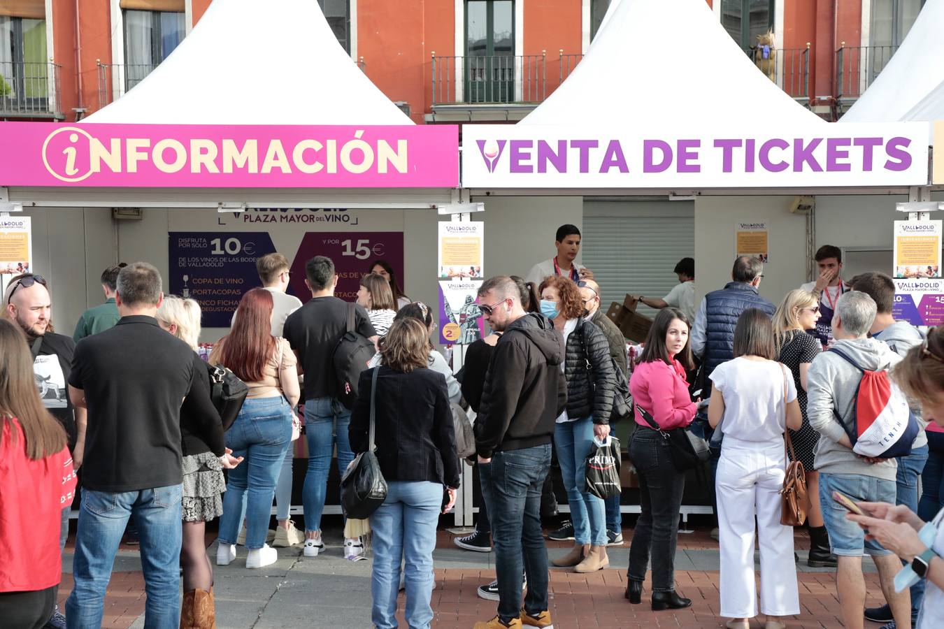 Fotos: Inauguración del evento &#039;Valladolid. Plaza Mayor del Vino&#039; (1/2)