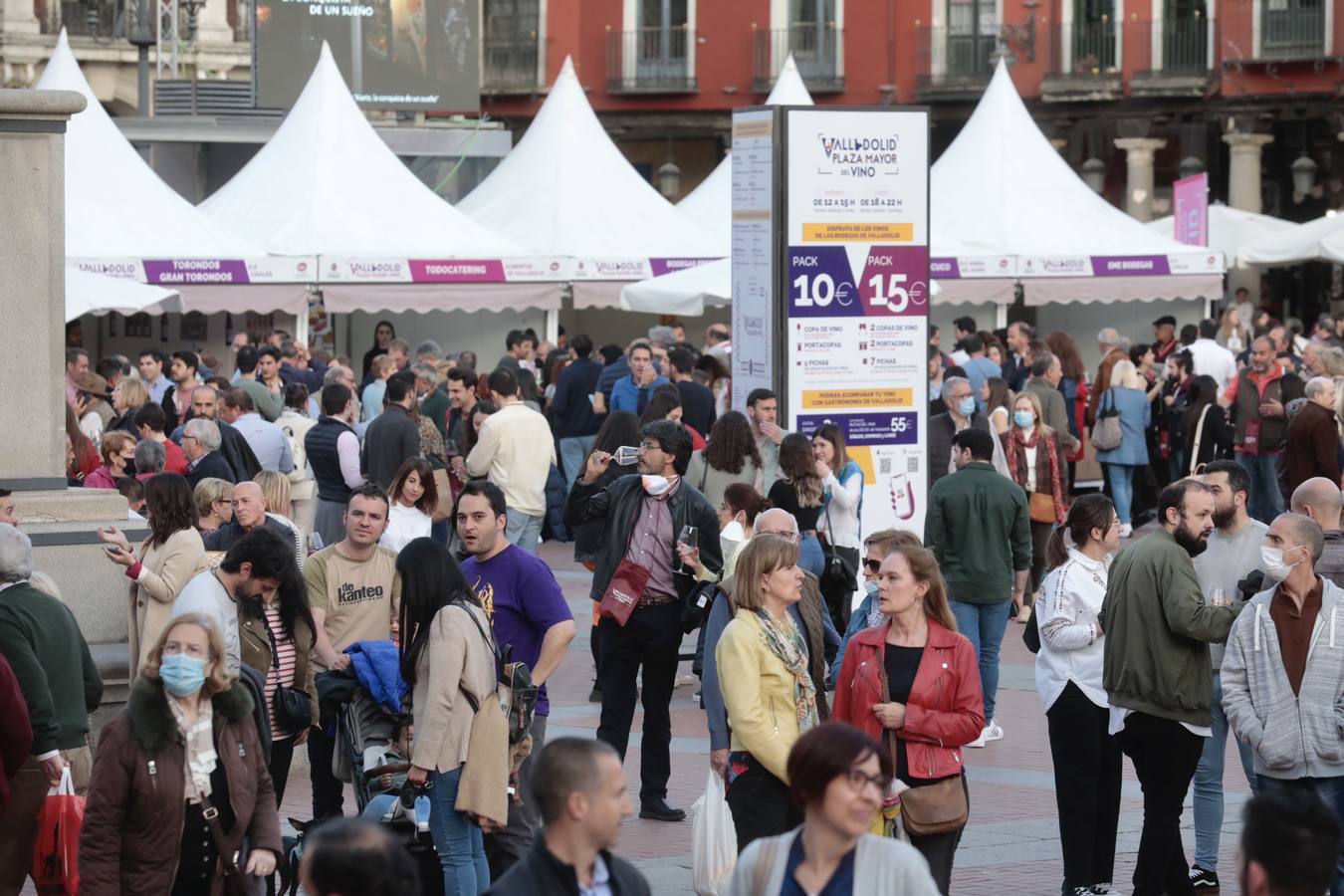 Fotos: Inauguración del evento &#039;Valladolid. Plaza Mayor del Vino&#039; (1/2)