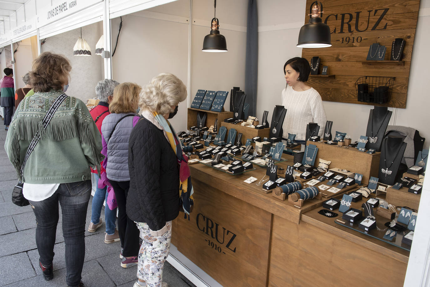 Primer día de la Feria de Artesanía de Segovia.