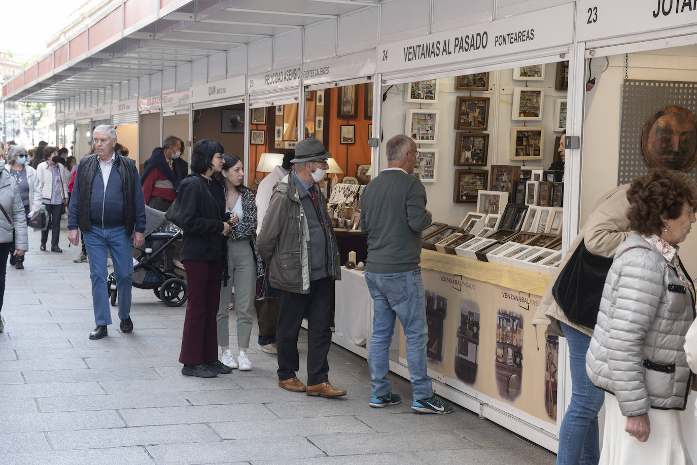 Primer día de la Feria de Artesanía de Segovia.