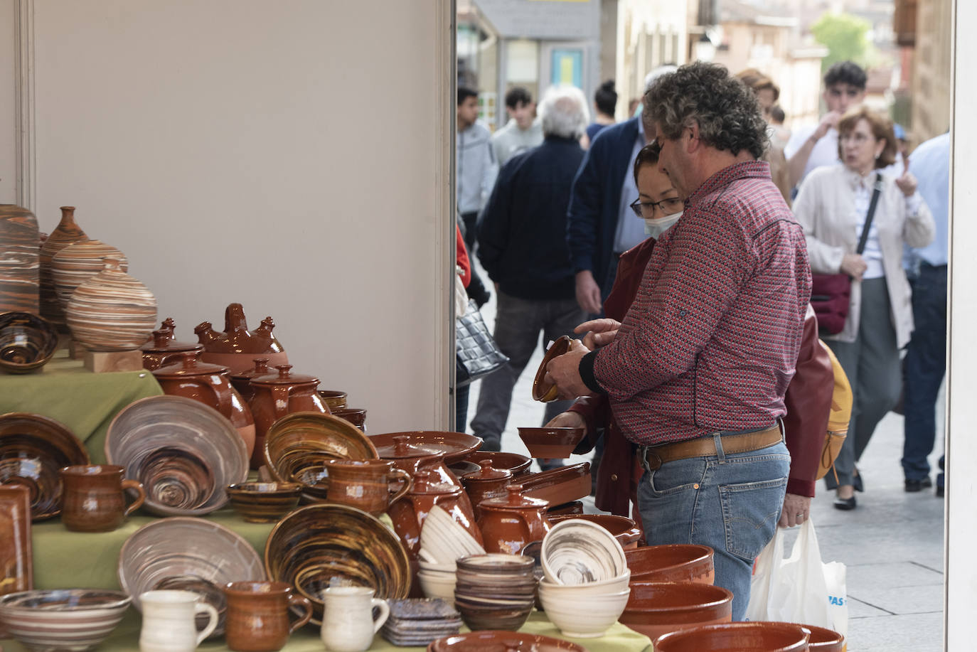 Primer día de la Feria de Artesanía de Segovia.