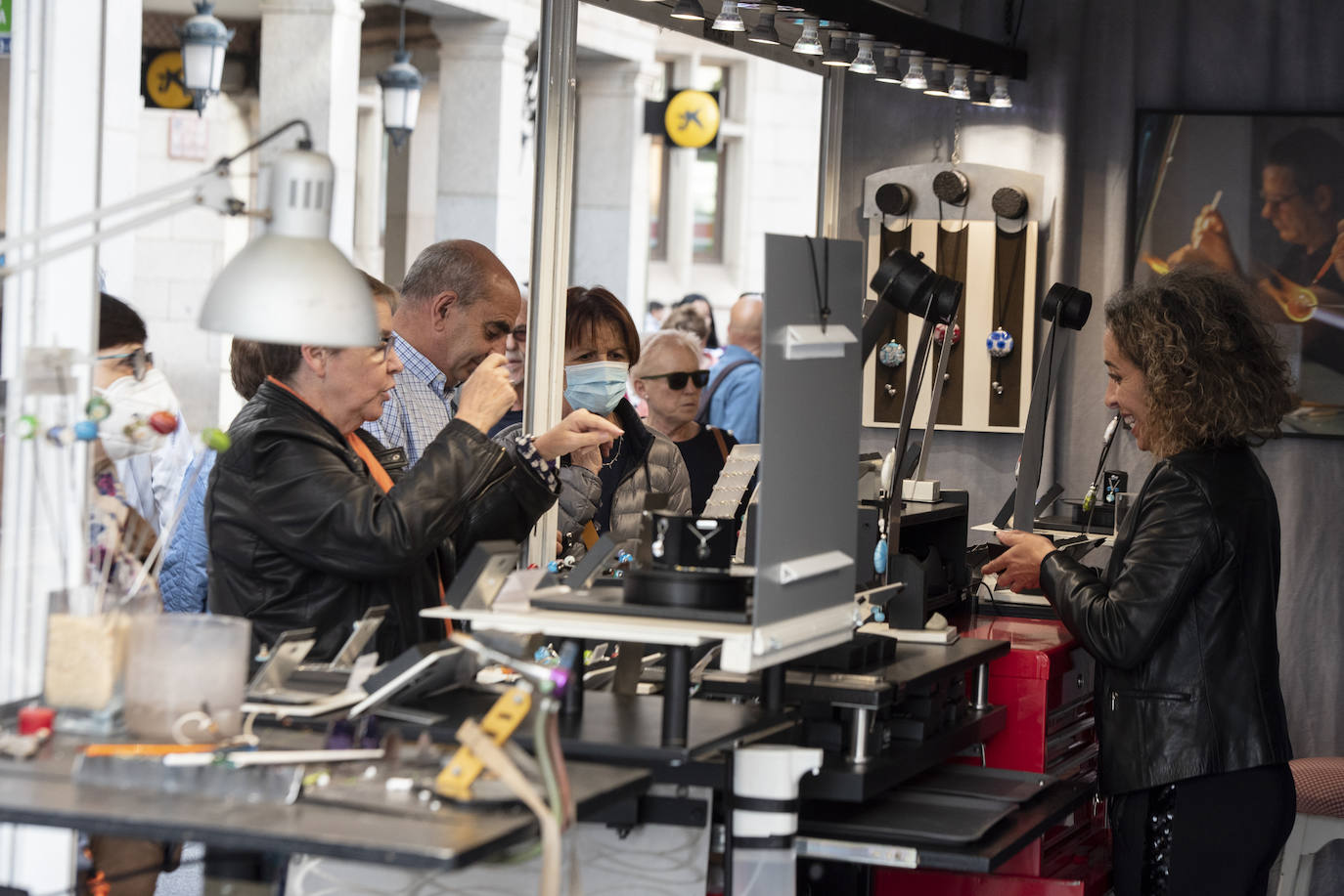 Primer día de la Feria de Artesanía de Segovia.