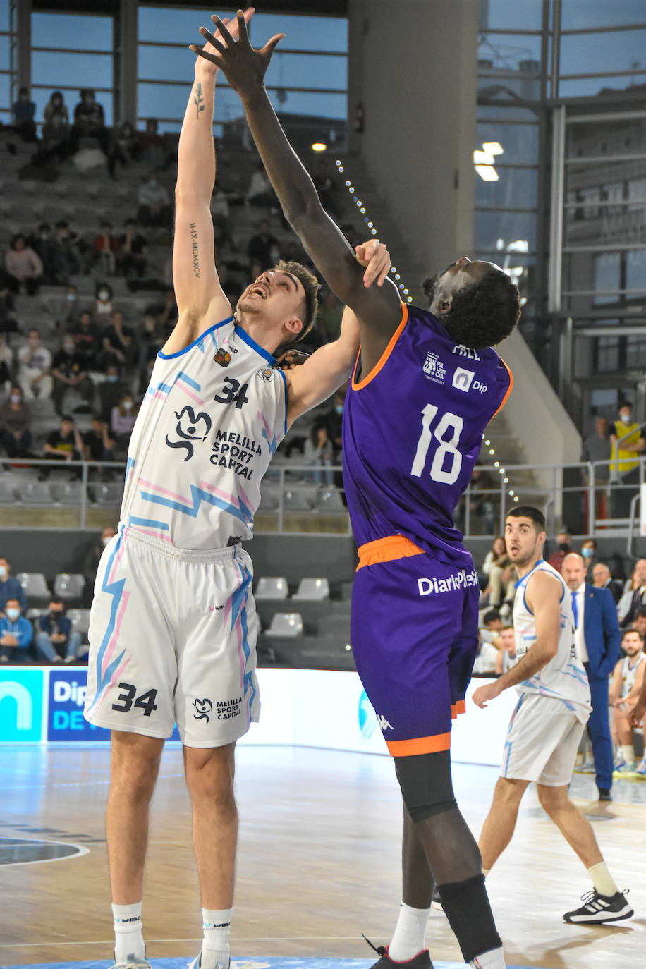 Fotos: El Palencia Baloncesto regresa a la victoria