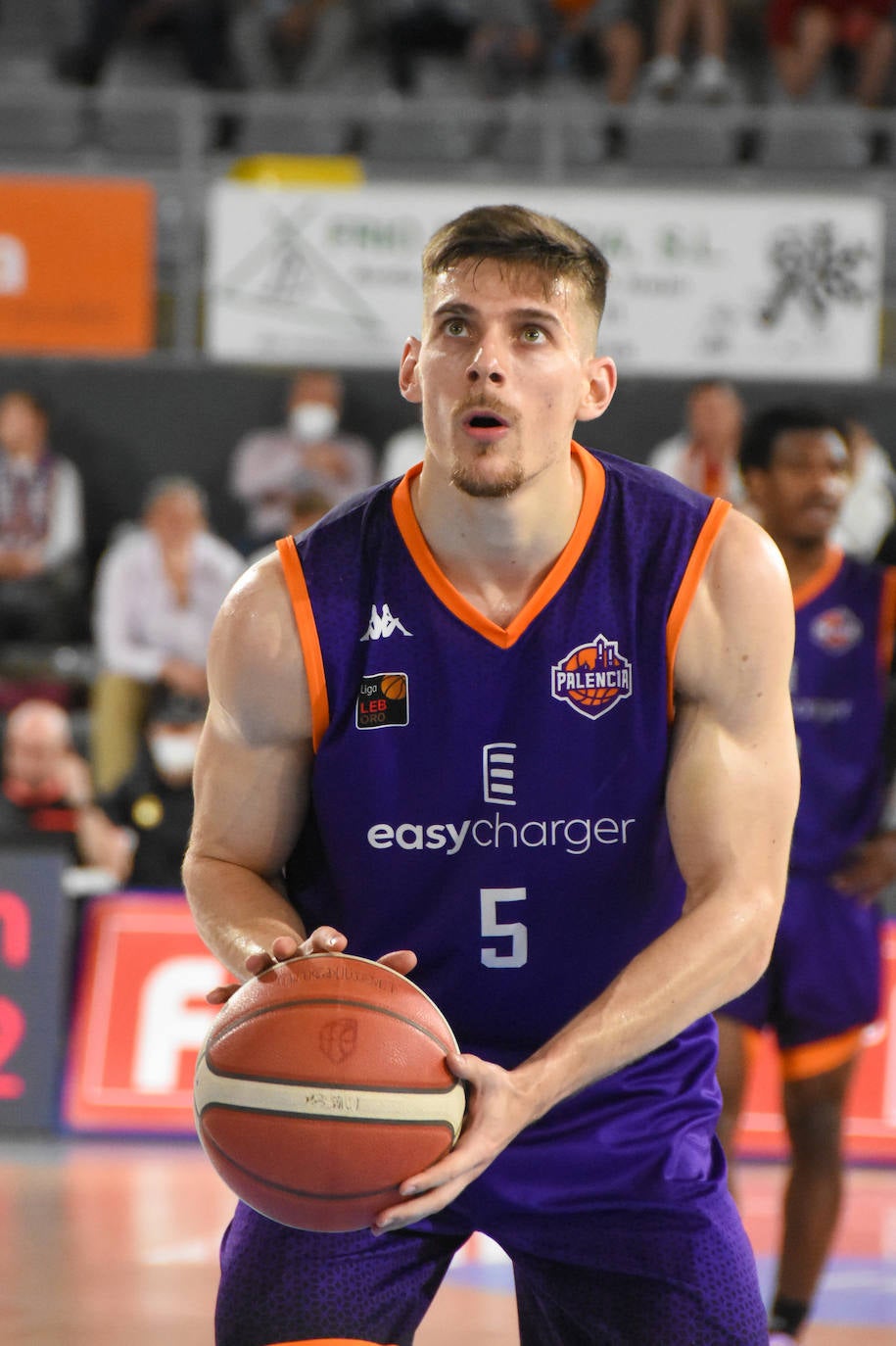 Fotos: El Palencia Baloncesto regresa a la victoria