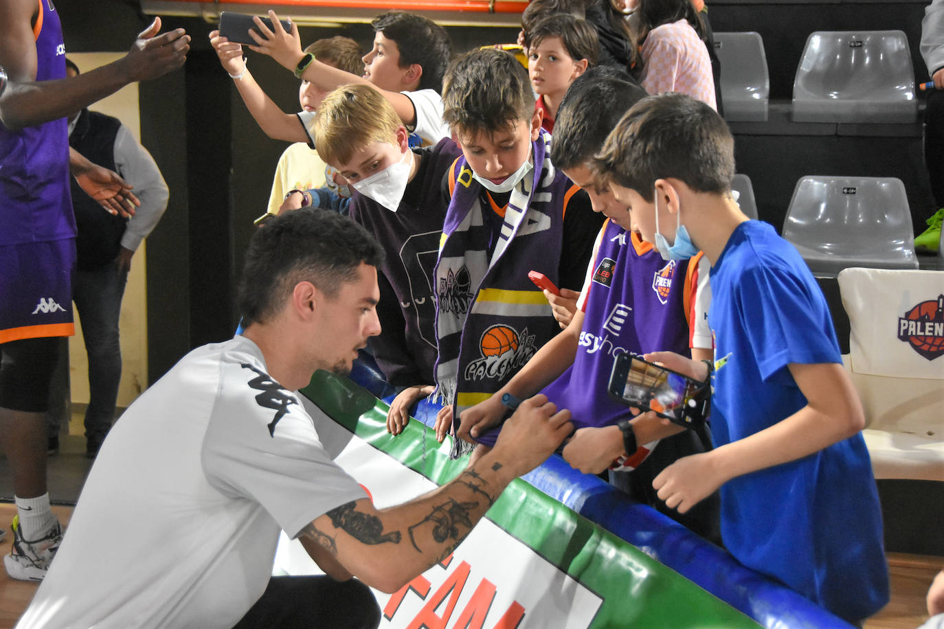 Fotos: El Palencia Baloncesto regresa a la victoria