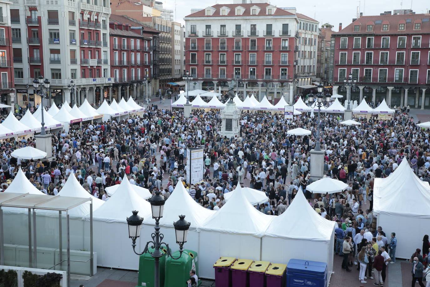 Tercera jornada de Valladolid. Plaza Mayor del Vino. 