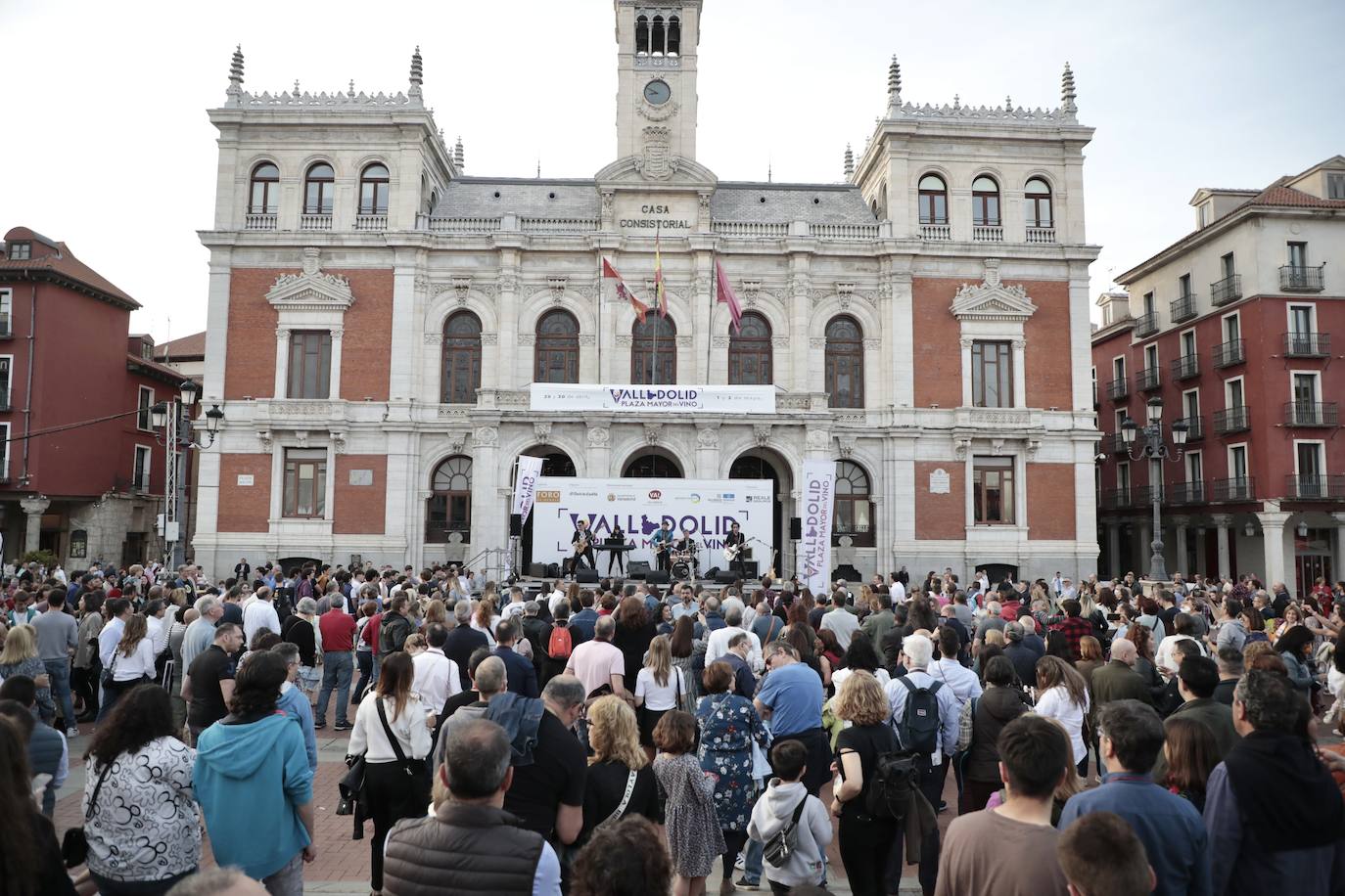 Fotos: Segunda jornada de Plaza Mayor del Vino en Valladolid (2/4)