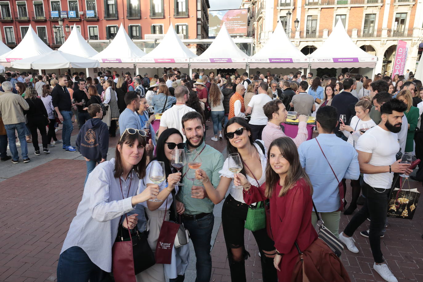 Fotos: Segunda jornada de Plaza Mayor del Vino en Valladolid (3/4)