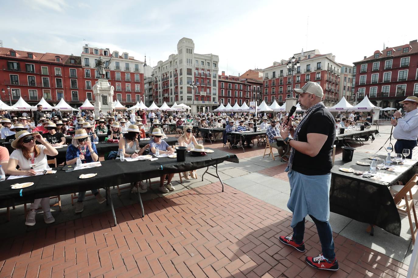 Fotos: Segunda jornada de Plaza Mayor del Vino en Valladolid (4/4)