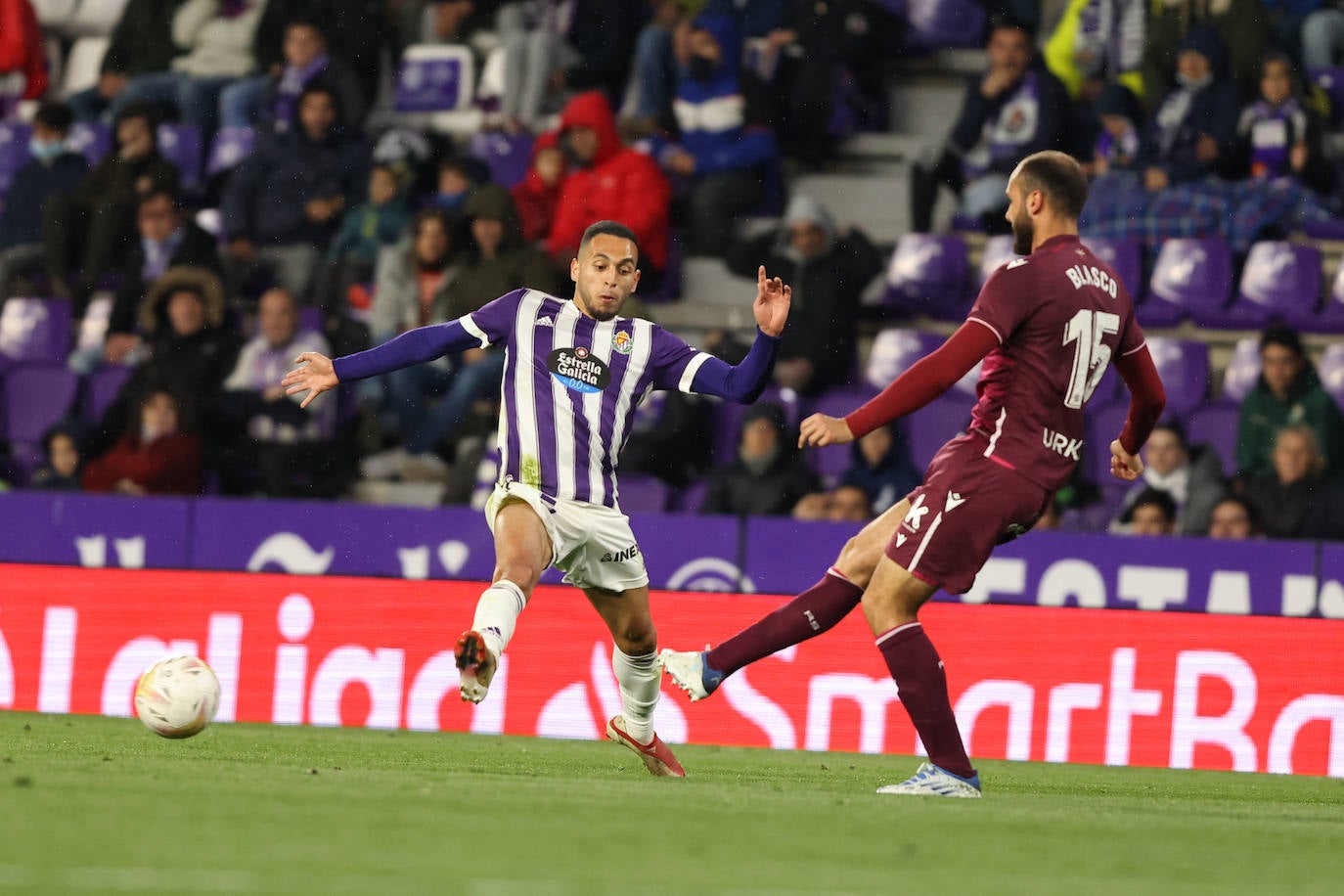 Las imágenes del encuentro entre el Real Valladolid y la Real Sociedad. 