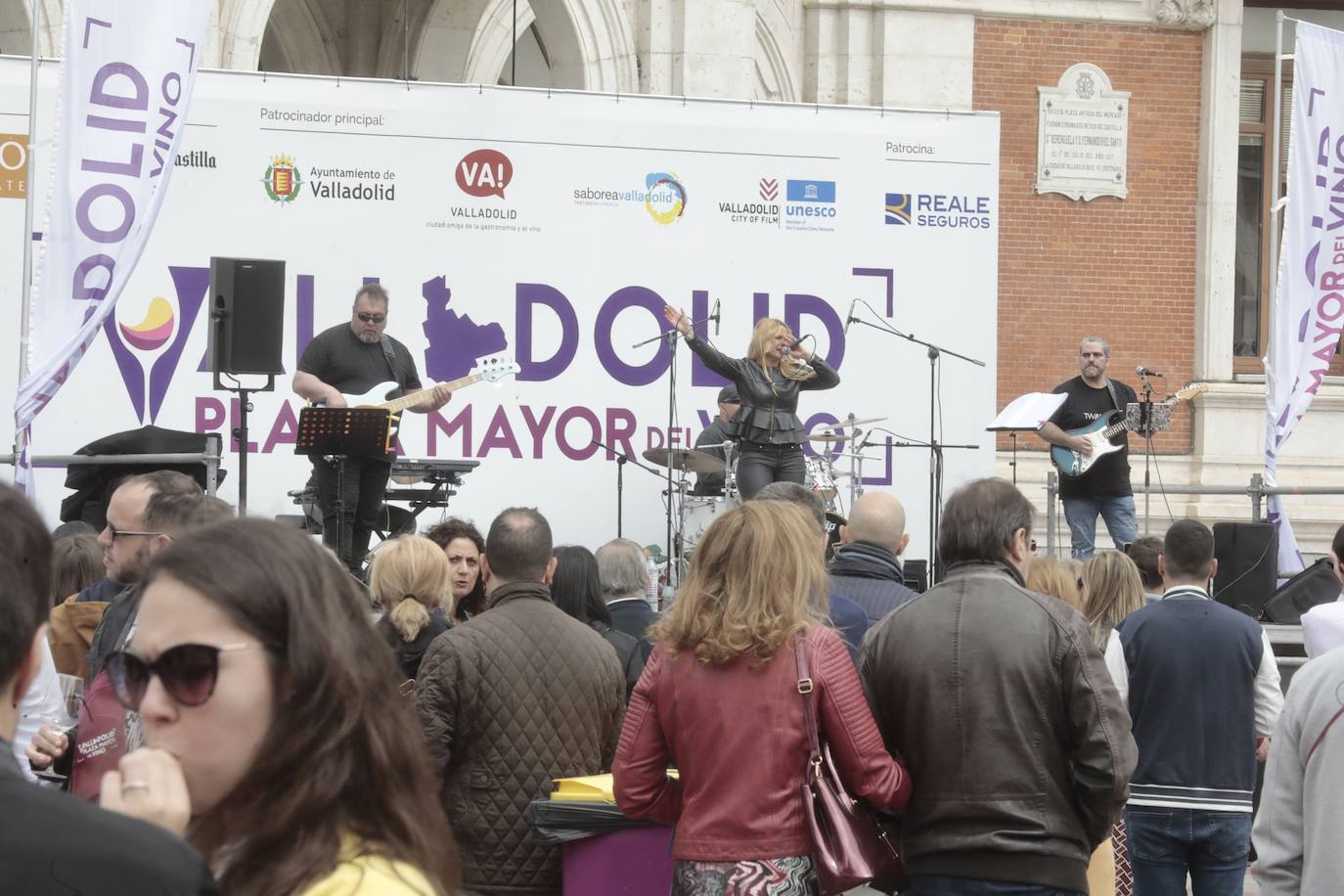 La jornada del lunes en la Plaza Mayor del Vino. 