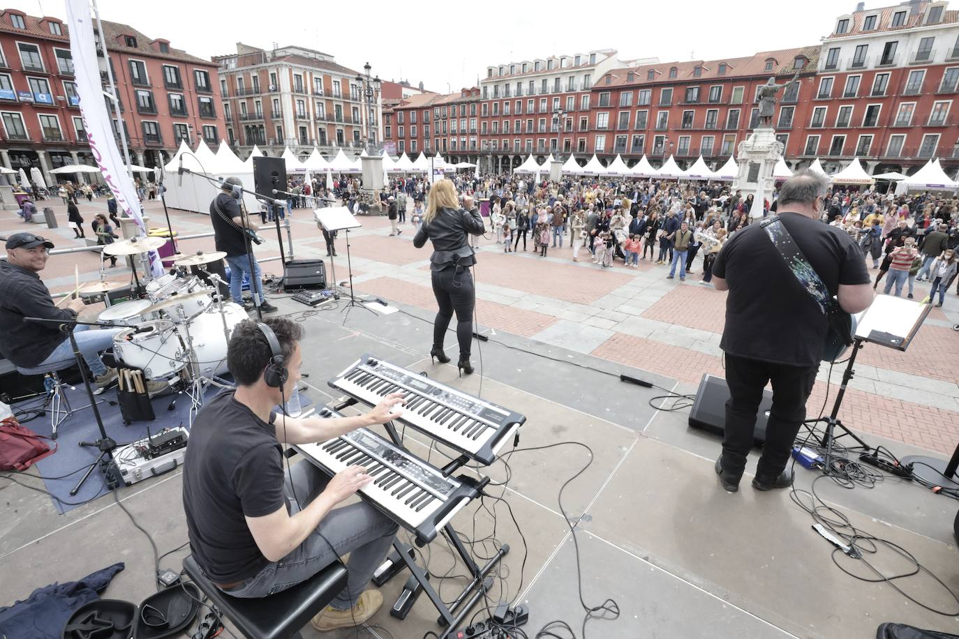 La jornada del lunes en la Plaza Mayor del Vino. 