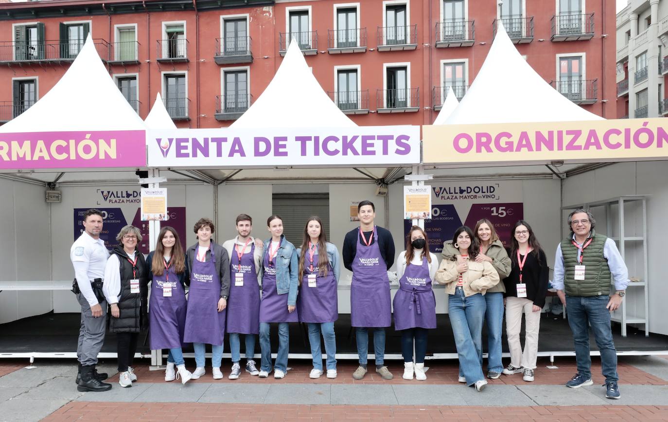 La jornada del lunes en la Plaza Mayor del Vino. 