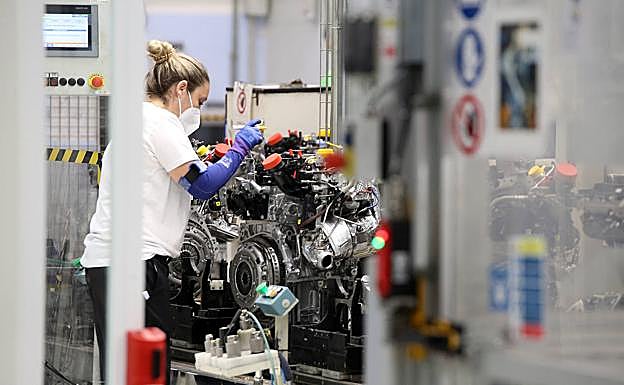 Castilla y León tiene 2.884 desempleados menos al bajar el paro el 2,22% en abril