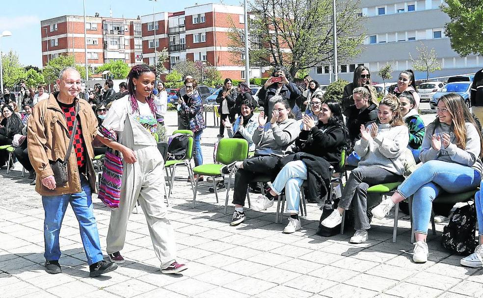 Una pasarela sostenible y diversa en La Yutera