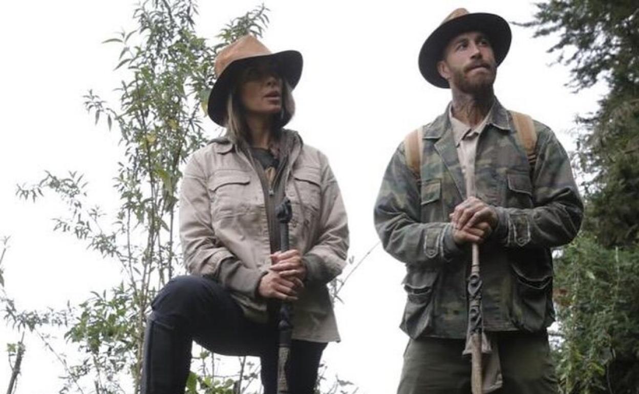 Pilar Rubio y Sergio Ramos, vestidos para participar en el safari. 