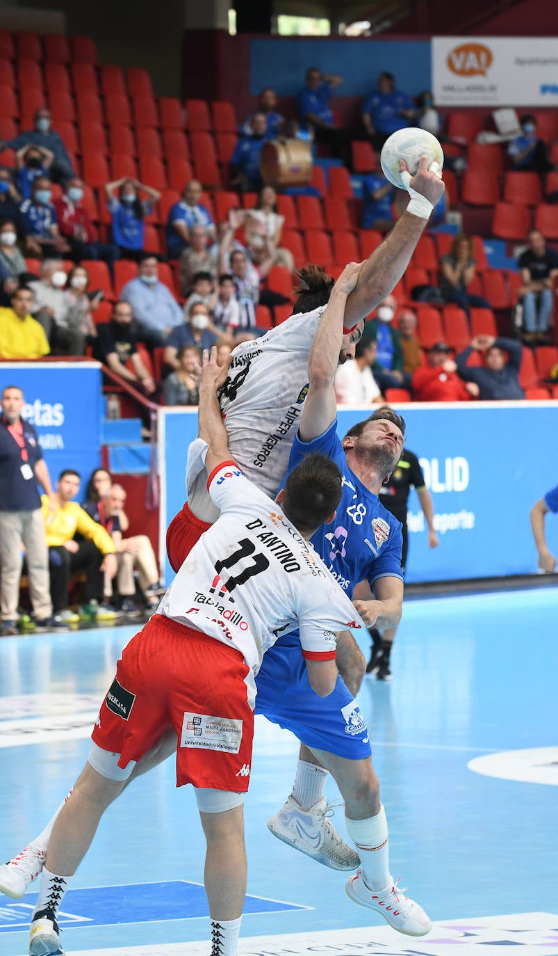 Fotos: Recoletas 28-28 Balonmano Nava (1/2)