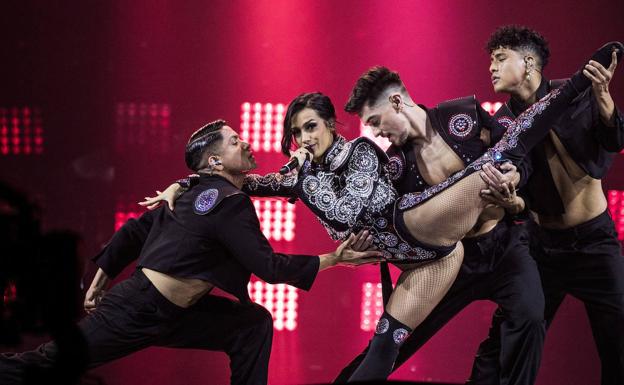 Todas las novedades de España en Eurovisión: vestido, abanico, pirotecnia y la voz de Chanel
