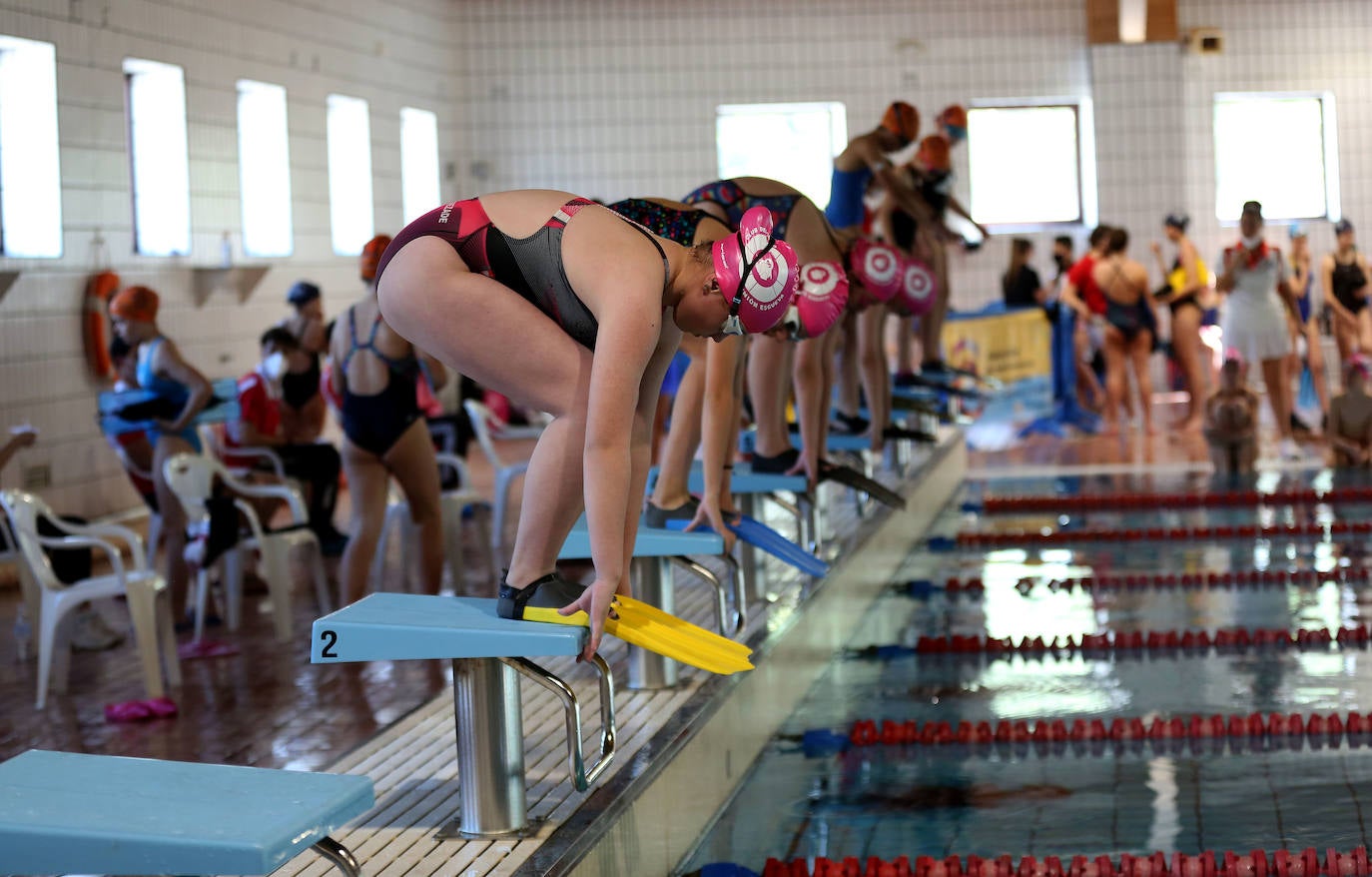 Fotos: Primera jornada de Salvamento y Socorrismo de los Juegos Escolares en Valladolid