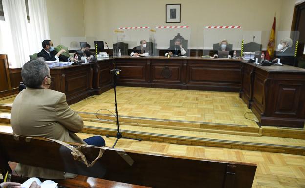 Visto para sentencia el juicio del acusado de apropiarse de 357.000 euros de cuatro empresas