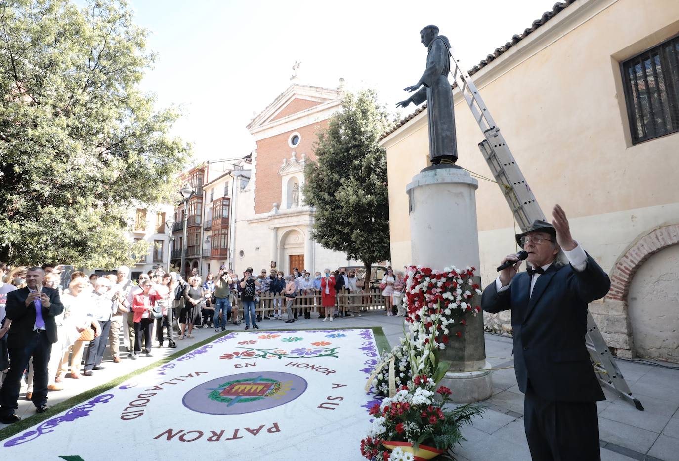 Fotos: Procesión y ofrenda floral a San Pedro Regalado en Valladolid