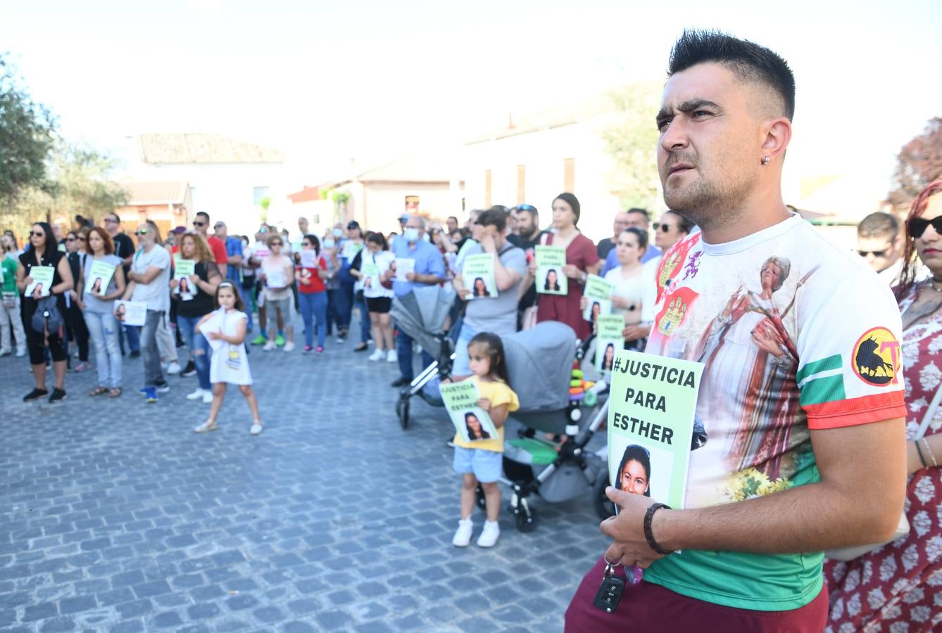 Fotos: Traspinedo recuerda a Esther López y pide justicia