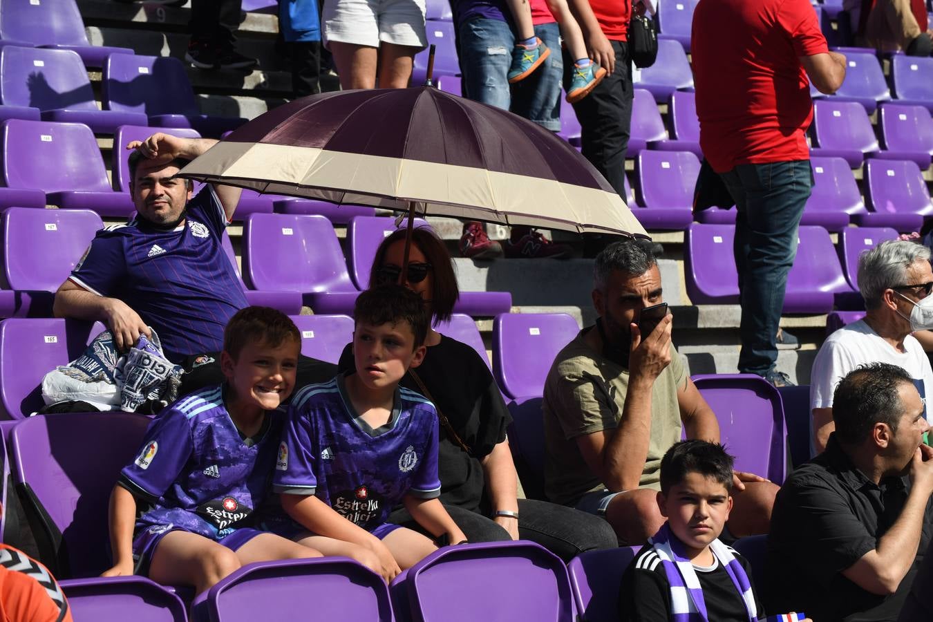 Fotos: Búscate en la grada del Zorrilla (2/6)